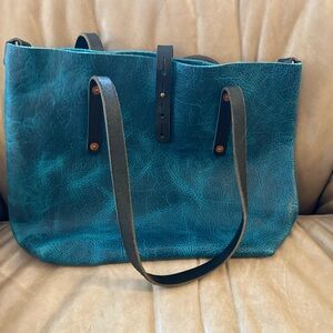 Go Forth Goods Medium Avery Tote--Includes D Rings